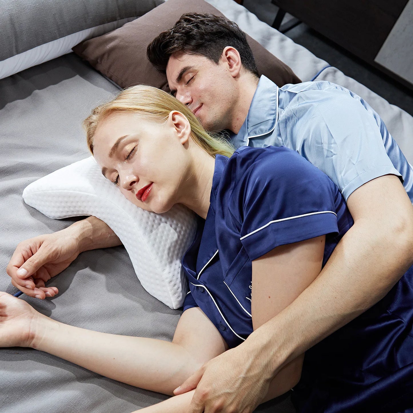KyloForm Couple Cuddle Pillow